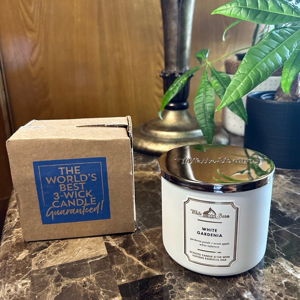 White Barn White Gardenia 3-Wick Candle
